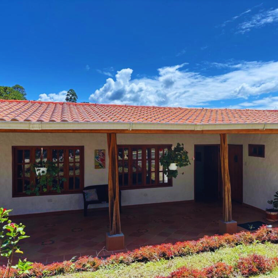 villa transito antejardin